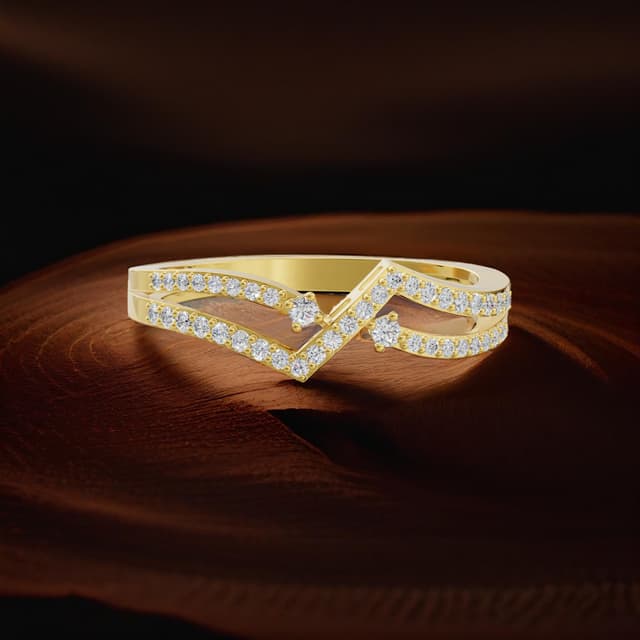 18kt Edgy Cut Ring